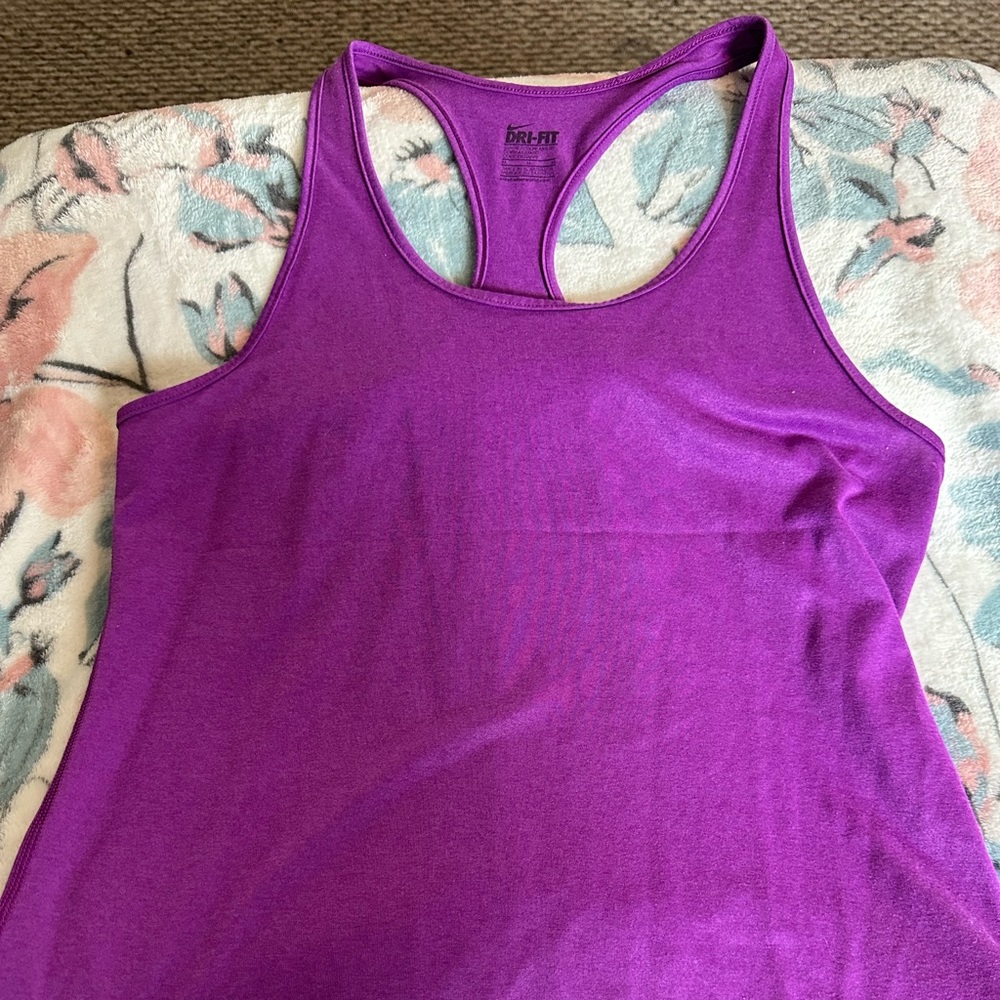Women’s Nike dri-fit tank top